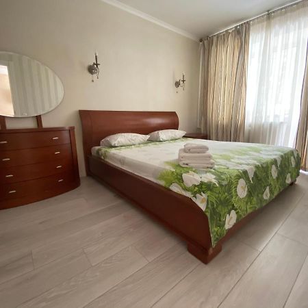 Apartment On Prospiekt Pobiedy 18 Kiev Eksteriør billede