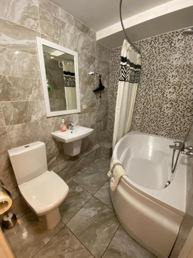 Apartment On Prospiekt Pobiedy 18 Kiev Eksteriør billede